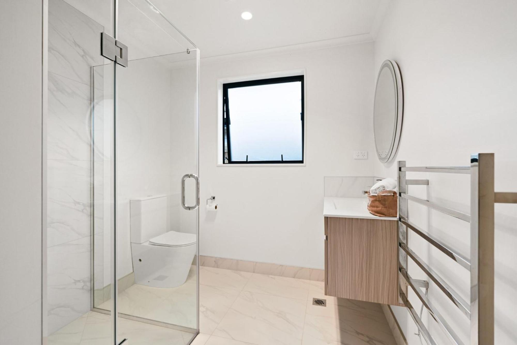 Villa Modern & Cozy New Build Retreat Hamilton Exterior foto